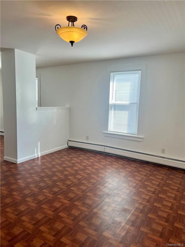 Building Photo - 8 Park Ave