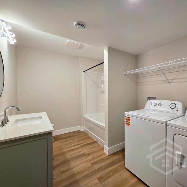 Building Photo - Brand New Lower Duplex Unit – Available Now!!