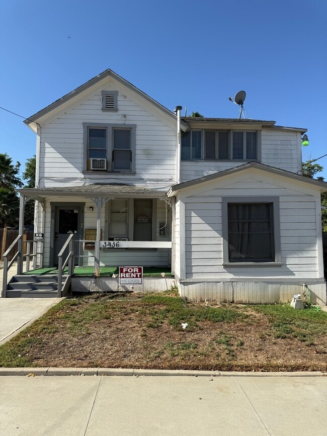 Building Photo - 3436 4th St