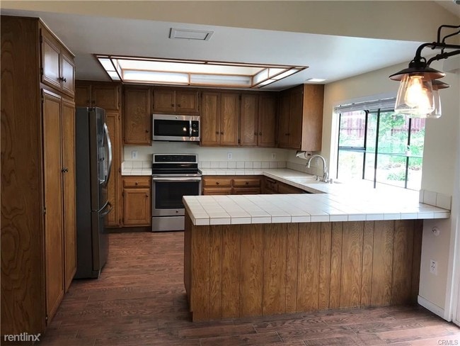 Building Photo - 4 br, 2 bath House - 1319 N Navarro Pl