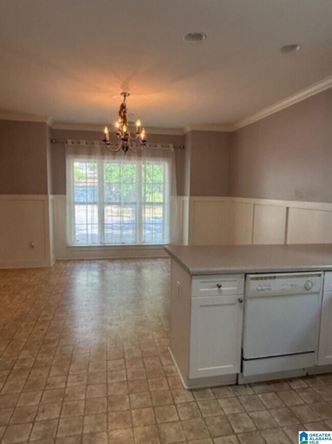 Building Photo - 5775 Colony Ln