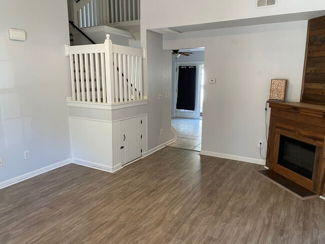 Building Photo - 2928 Mayer House Ct