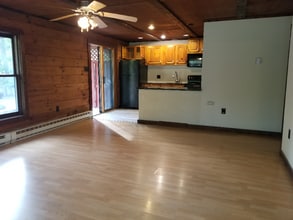 Building Photo - 208 Sellersville Dr