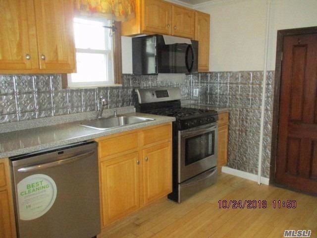 Building Photo - 242 Rider Ave
