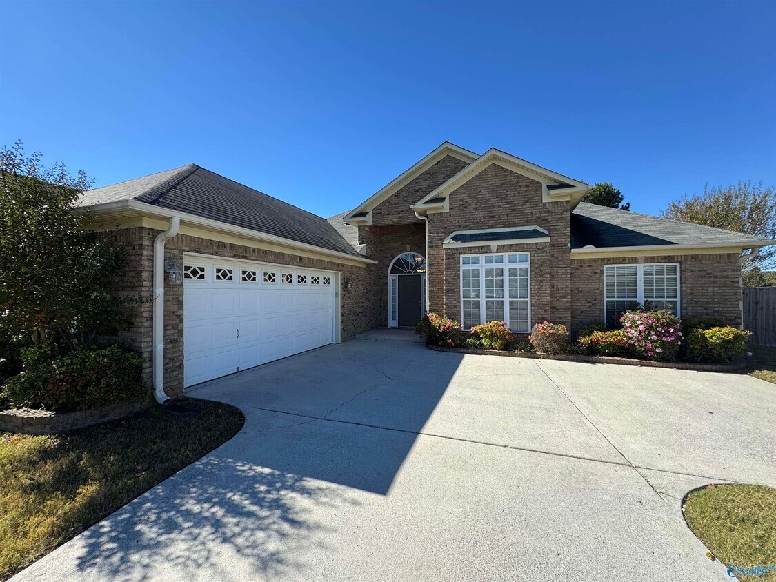 Foto principal - 114 Appleberry Ln