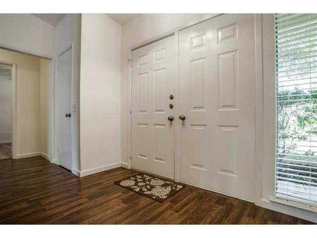 Building Photo - 2108 Richland Dr