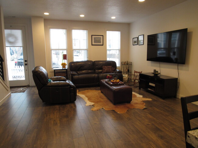 Living room - 11187 S Kestrel Rise Rd