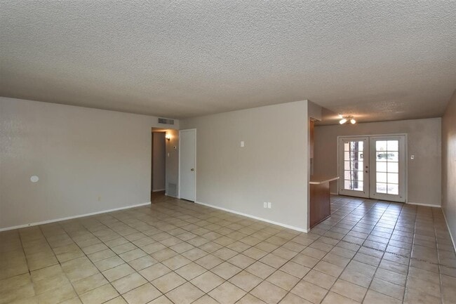 Foto del edificio - 2490 W Yowell Ct