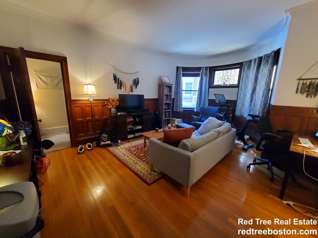 Foto del edificio - 1748 Beacon St
