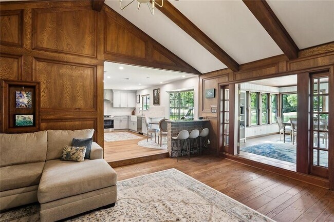 Foto del edificio - 773 Bocage Ln