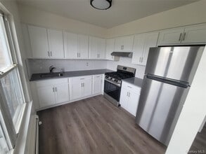 Building Photo - 97-127 High Barney Rd