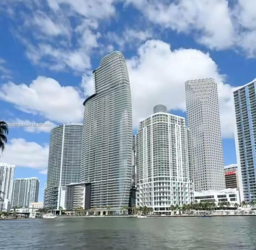 Foto principal - 200 Biscayne Blvd Way