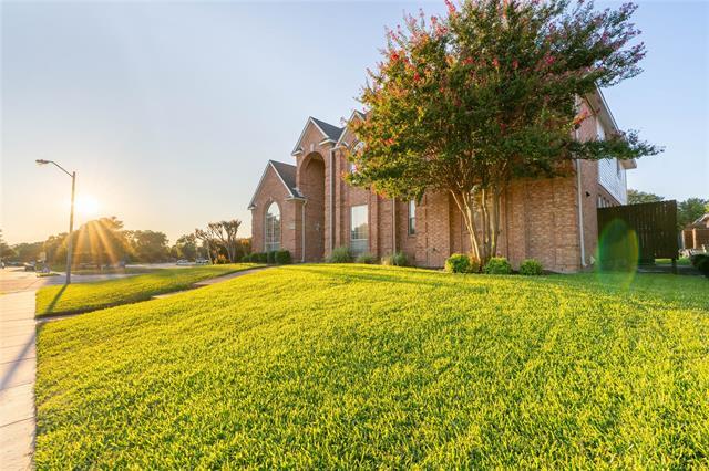 Foto del edificio - 4465 Longfellow Dr