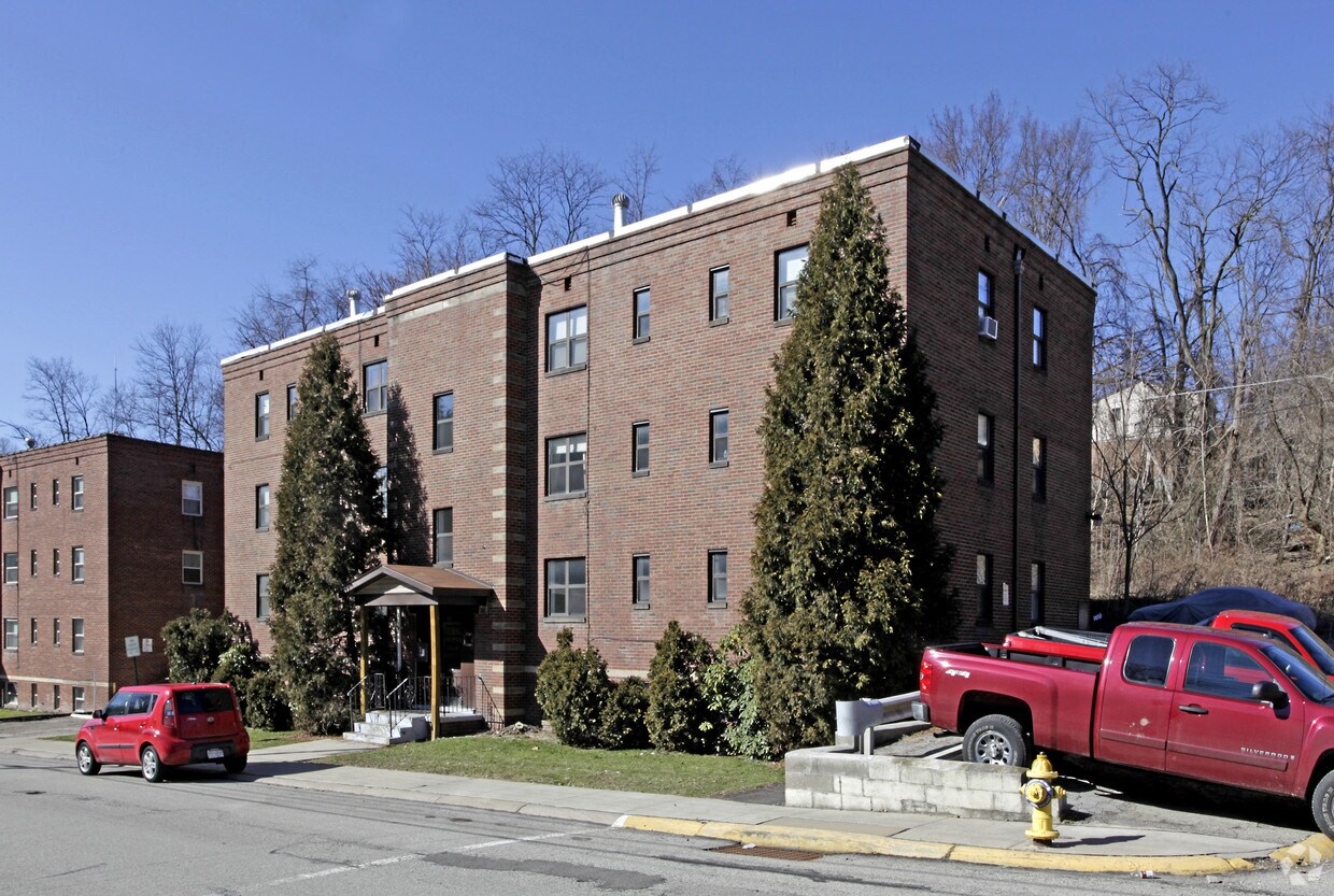 Building Photo - Brentwood Commons