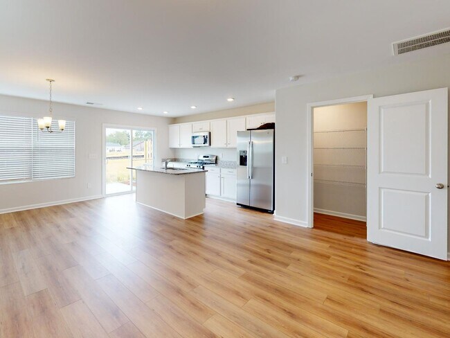 Building Photo - 1309 Snead Lane