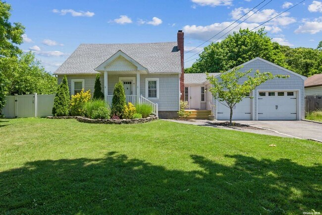 Foto del edificio - 33 Gravel Hill Rd