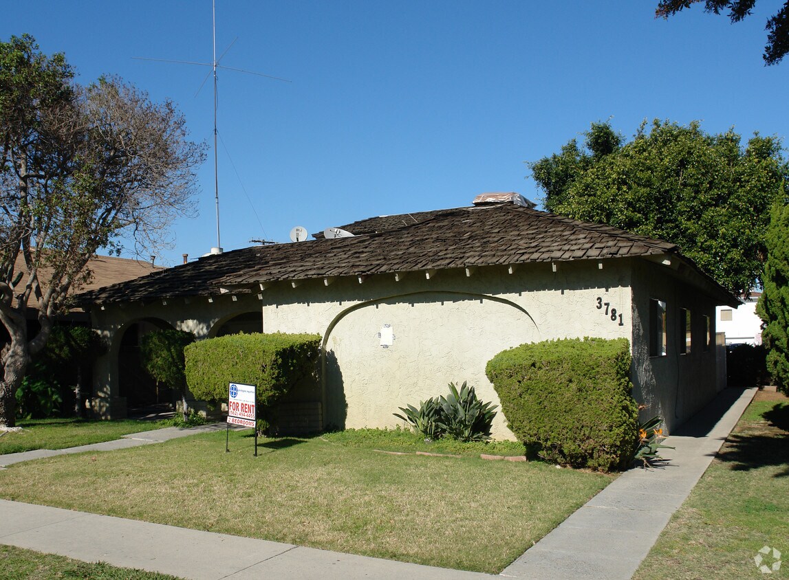 Foto del edificio - 3781 Green Ave