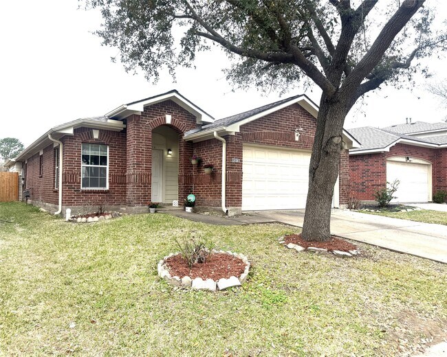 Foto del edificio - 8915 Canton Park Ln