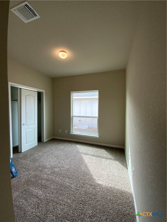 Building Photo - 1220 Grand Oak Trl