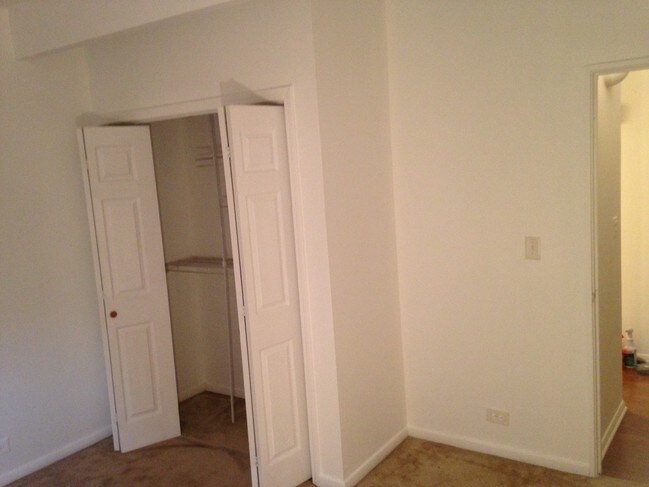 Foto del edificio - 734 Cherry Ave