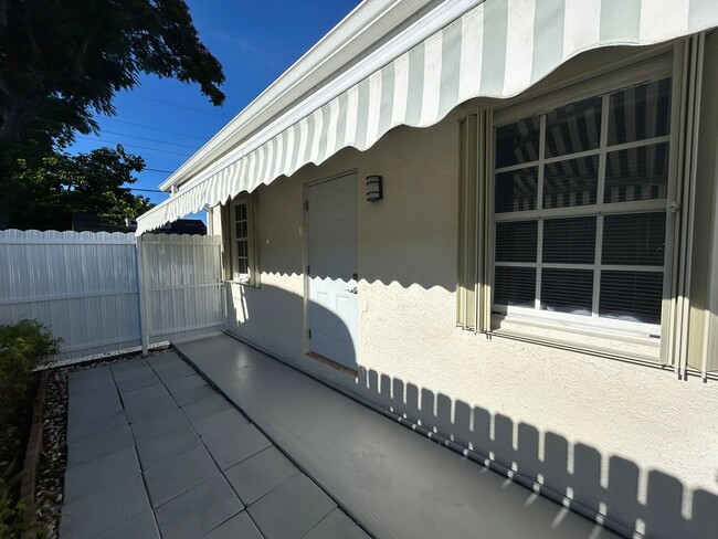 Building Photo - 6621 Coolidge St