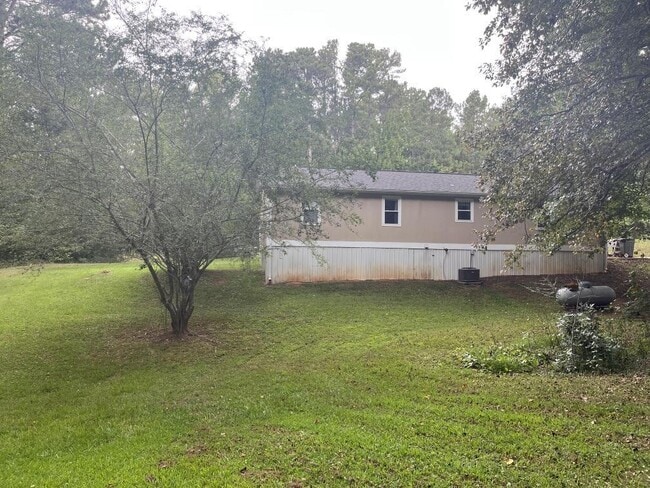 Building Photo - 465 Haynie Rd