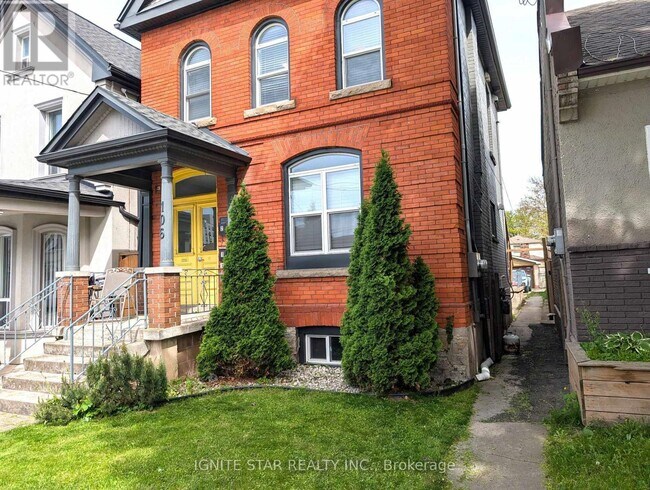 Photo du bâtiment - 106 West Avenue N
