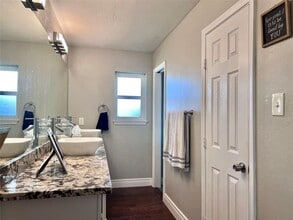 Building Photo - 15126 Turkey Creek Dr