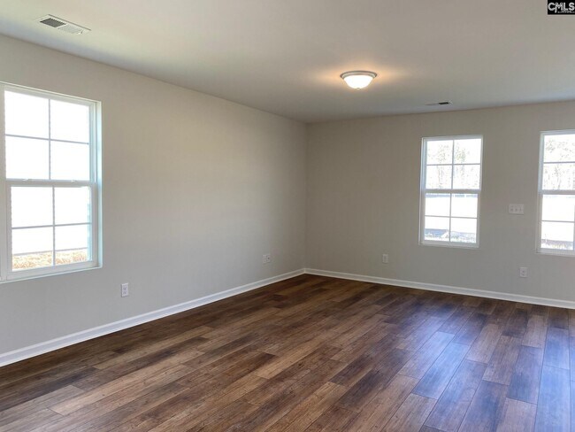 Building Photo - 386 Keeble Dr