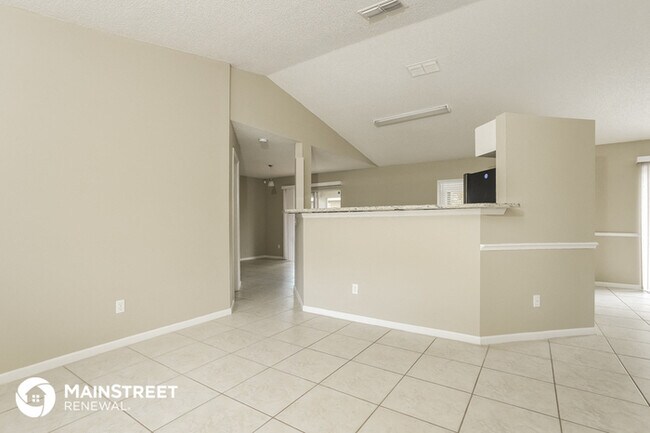 Building Photo - 557 Oak Branch Cir