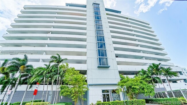 Foto del edificio - 36 NW 6th Ave