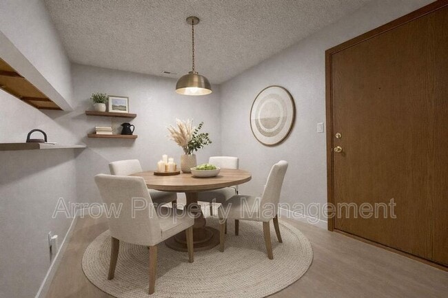 Foto del edificio - 2334 N 44th St