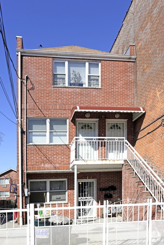 Building Photo - 22-18 120th St