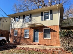 Building Photo - 503-A Hamlin St