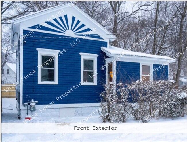 Foto del edificio - 247 Strong Ave