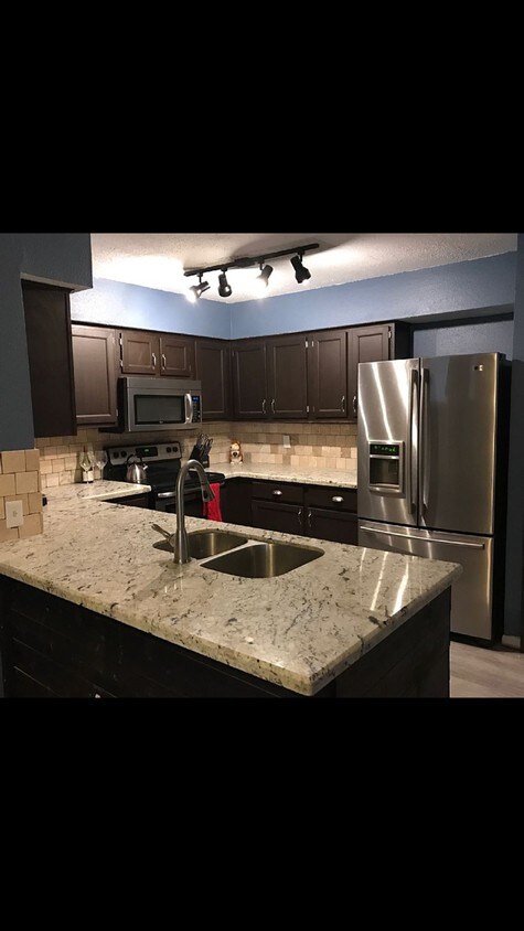 Foto principal - 2300 Old Spanish Trail