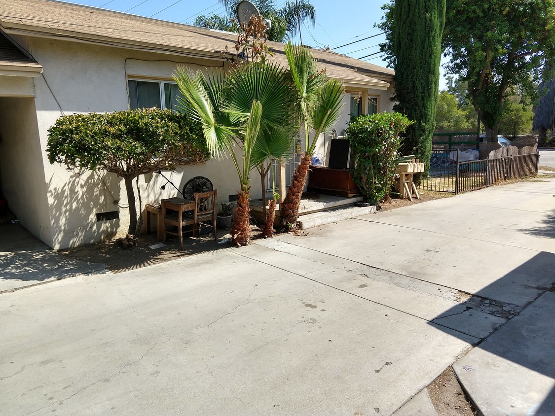 15931 Victory Blvd, Los Angeles, CA 91406 - House Rental in Los Angeles ...