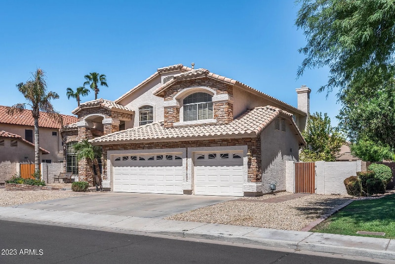 Primary Photo - 7879 W Kerry Ln