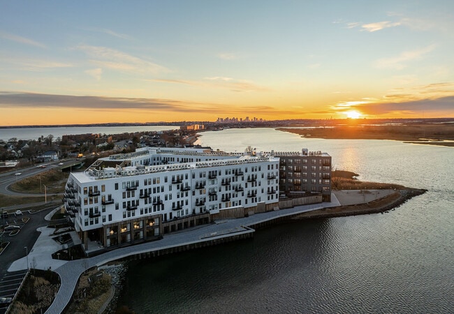 Gibson Point apartments — community photo - Gibson Point