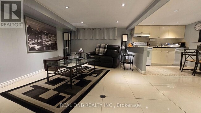 Building Photo - 369 Browndale Crescent