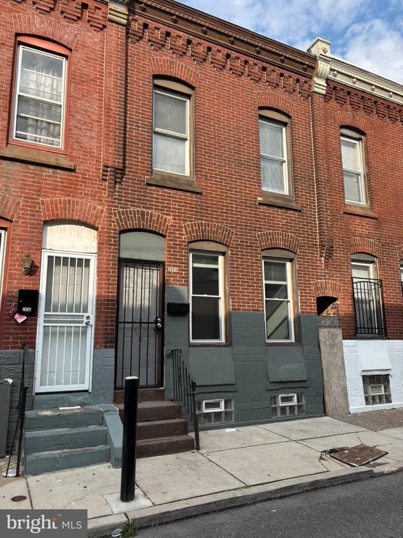 Building Photo - 2054 Bellmore St
