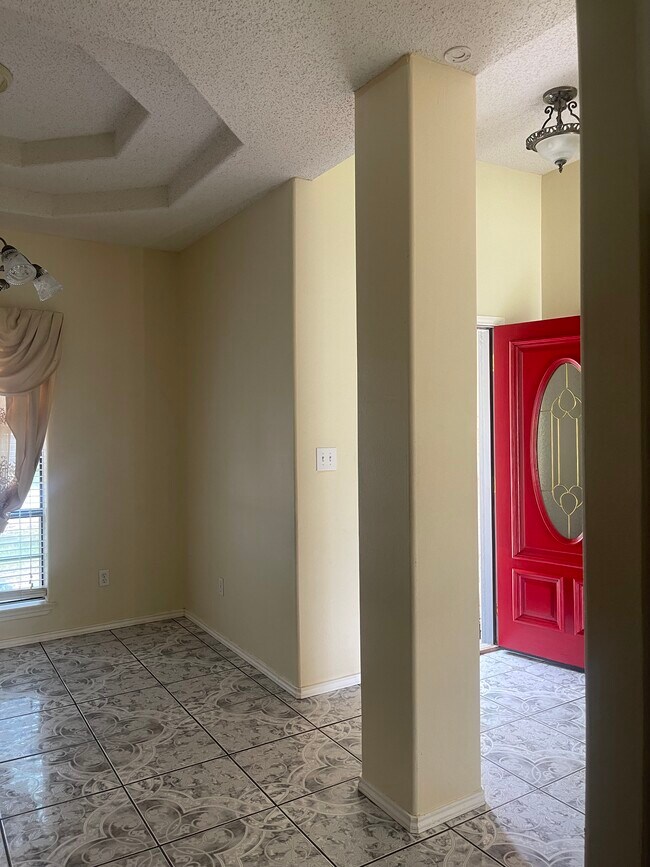 Building Photo - 15222 S Vista Del Sol Dr
