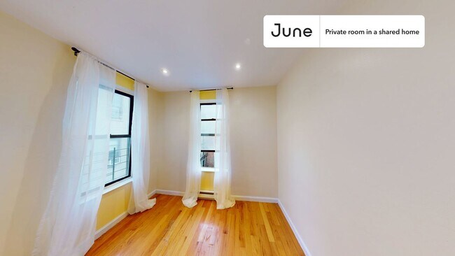 Building Photo - Private bedroom in 4 bed/1 bath Home