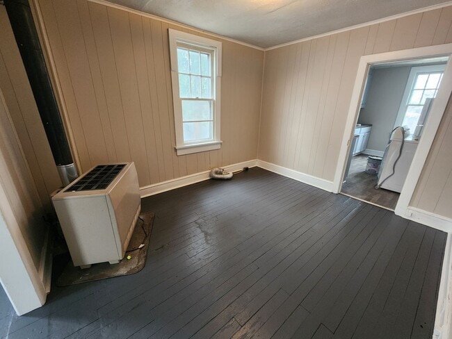 Building Photo - 372-374 Tolbert Ave