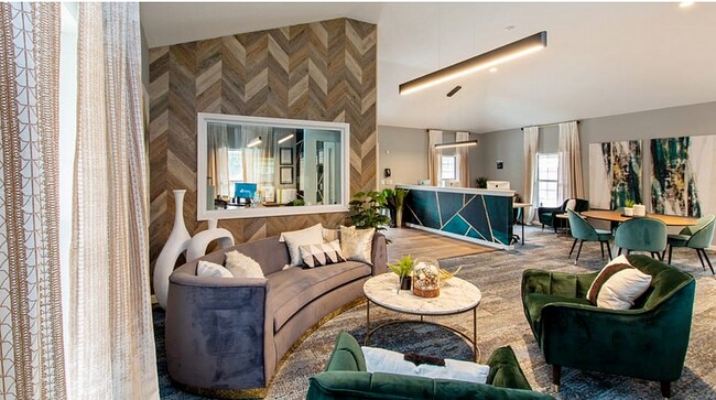 Salón para residentes - ReNew Cross Creek