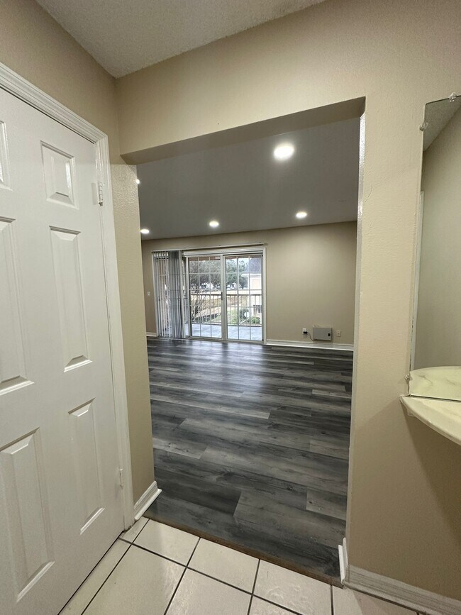 Building Photo - 4069 Dijon Dr