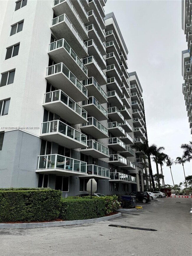 Foto del edificio - 5091 NW 7th St