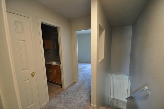 Building Photo - 4160 W Bethany Dr