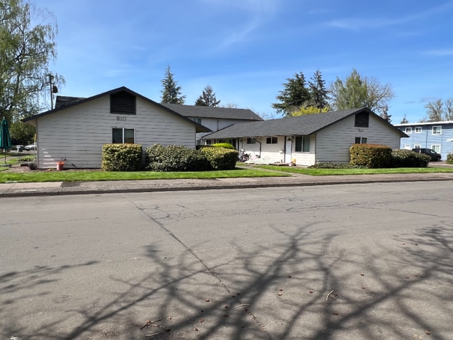 Foto del edificio - 810 NW 23rd St