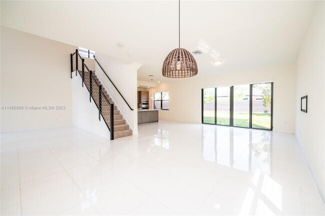Building Photo - 8911 NW 160th Ter